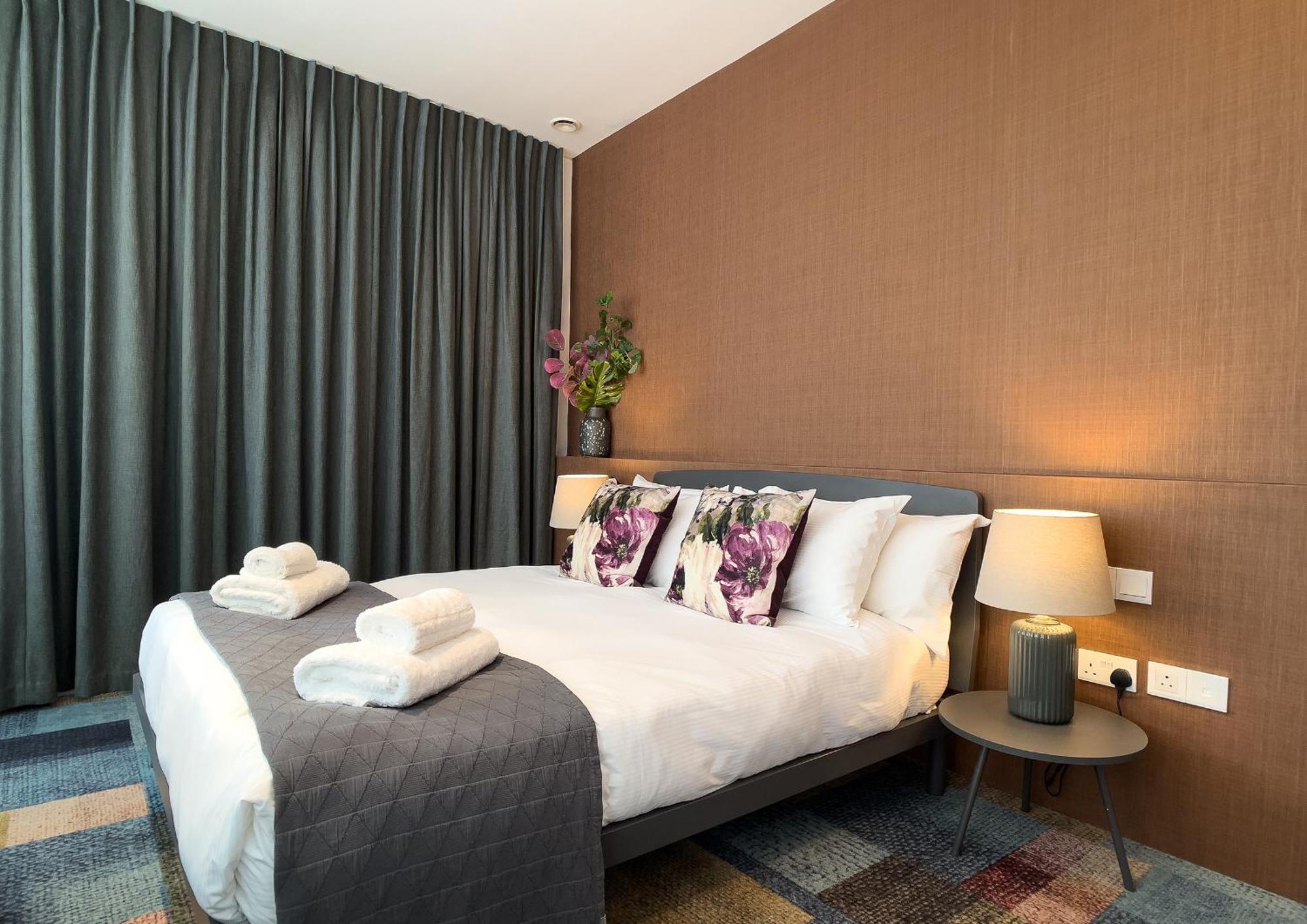 Mirabilis Apartments - Bayham Place London Kültér fotó